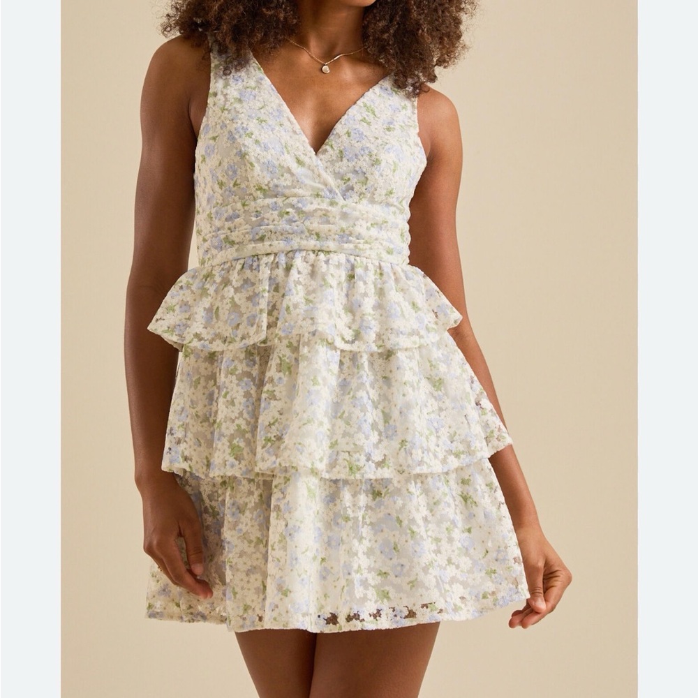 Altar’d State Beau Layered Mini Dress Ivory Floral Lace Tiered Skirt Medium NWT
